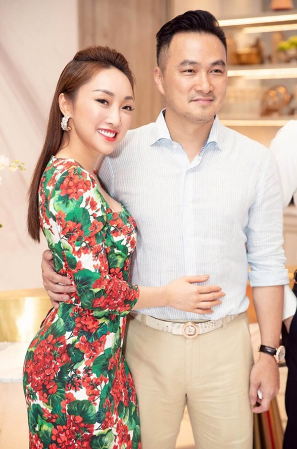 Sao Việt cùng thời: Người bị gọi bằng chú, người trẻ mãi không già-10