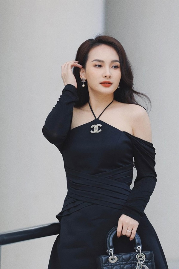 Sao Việt cùng thời: Người bị gọi bằng chú, người trẻ mãi không già-17