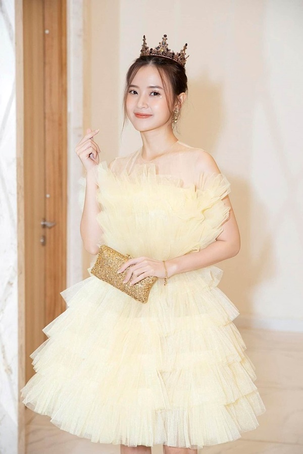 Sao Việt cùng thời: Người bị gọi bằng chú, người trẻ mãi không già-18