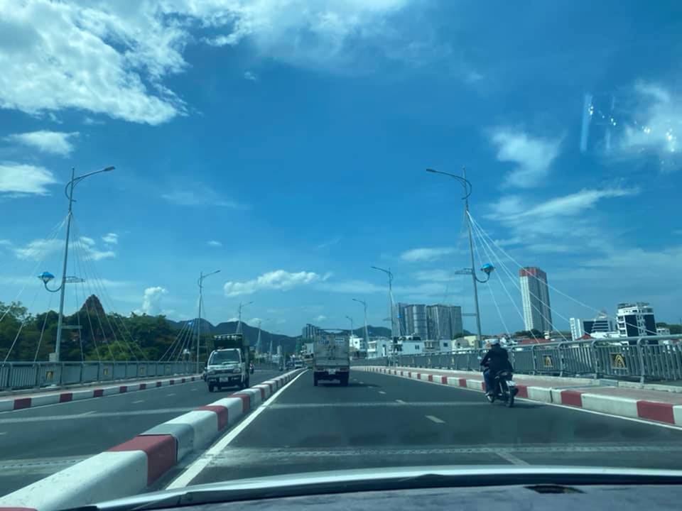 Bà mẹ người gốc Hải Phòng một mình lái xe 2.240 km đưa con trai du lịch xuyên Việt-2