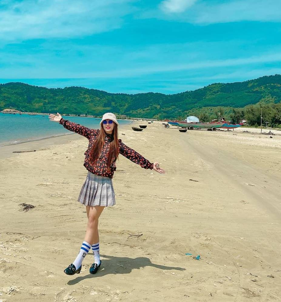 Bà mẹ người gốc Hải Phòng một mình lái xe 2.240 km đưa con trai du lịch xuyên Việt-7