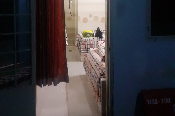 Vụ vợ chồng đang tâm sự trong khách sạn, nhân viên tự ý xông vào: Quản lý nói có chi tiết câu view-3