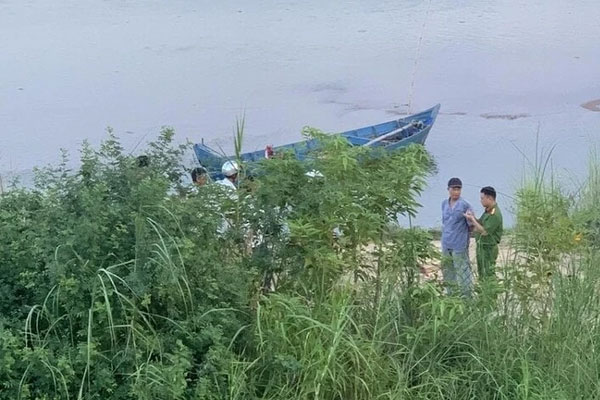 Phú Yên: Phát hiện thi thể 3 thiếu niên trên sông Ba-1