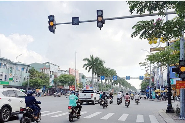 Bỏ đề xuất cấm tuyệt đối vượt đèn vàng-1