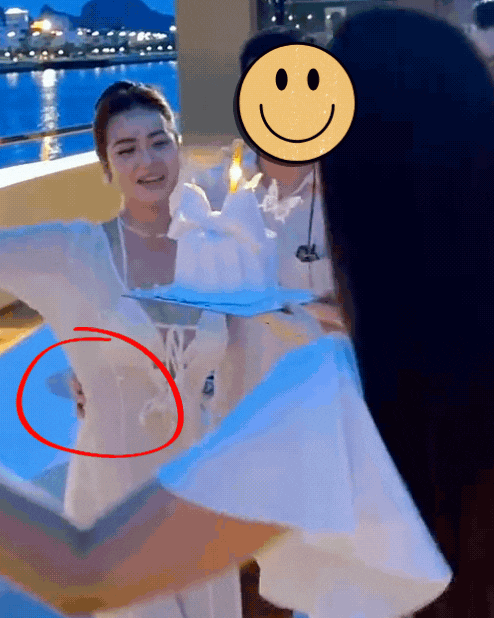 Hội bạn thân của phu nhân hào môn Phanh Lee tụ họp, 1 mỹ nhân mẹ đơn thân mới vướng tin hẹn hò xuất hiện-4