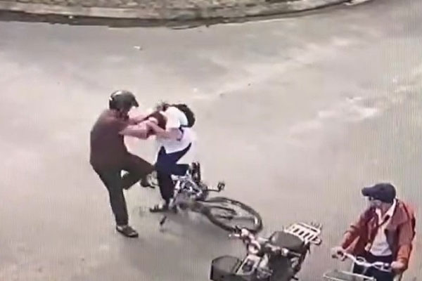 Người đánh học sinh lớp 9 thương tích 12% được hưởng án treo, gia đình nạn nhân kháng cáo-1