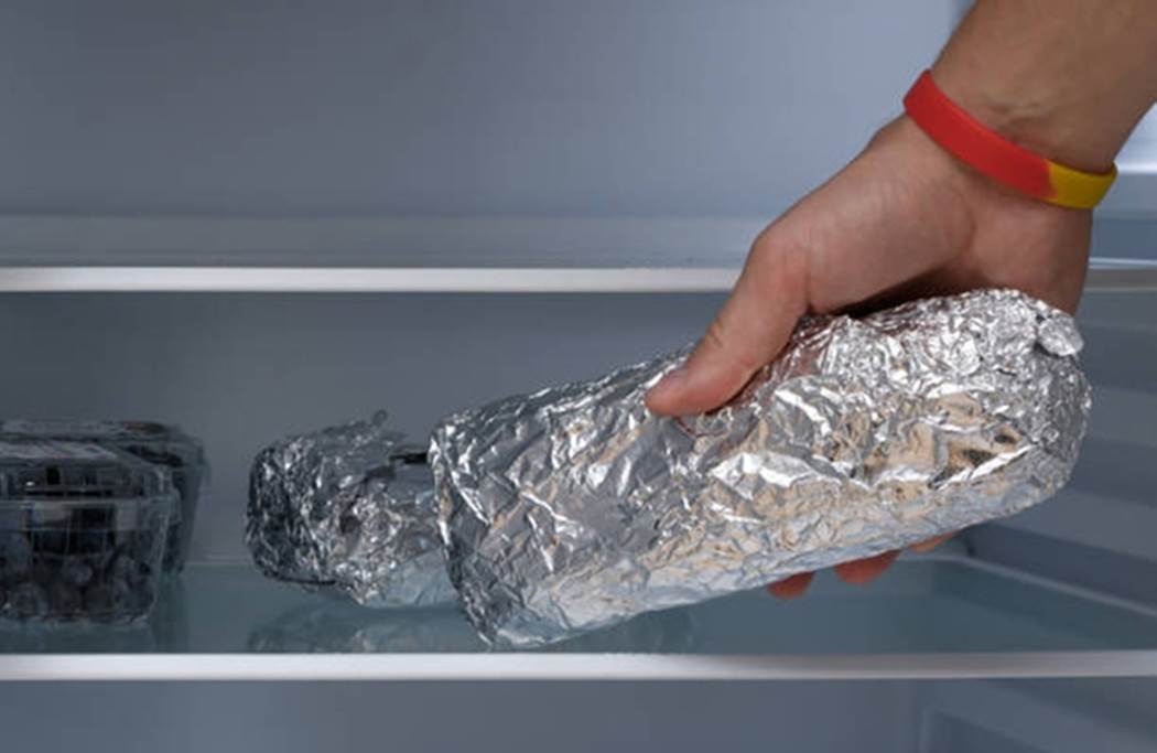 4 sai lầm khi dùng giấy bạc dễ gây cháy nổ và tổn hại não bộ-3