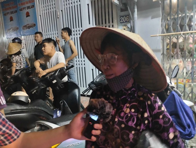 Người dân kể lại khoảnh khắc cháy lớn căn nhà ở phố Định Công Hạ: Thấy bàn tay vẫy cầu cứu từ tầng cao”-1