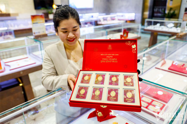 Giá vàng hôm nay 17/6/2024 dự báo tiếp đà tăng-1