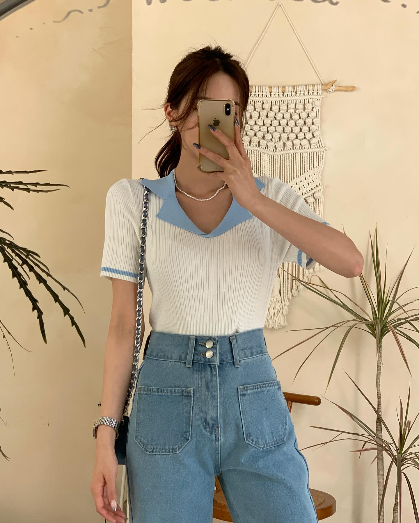 4 mẫu áo công sở trẻ trung, chị em nên sắm để mặc đẹp mỗi ngày-8