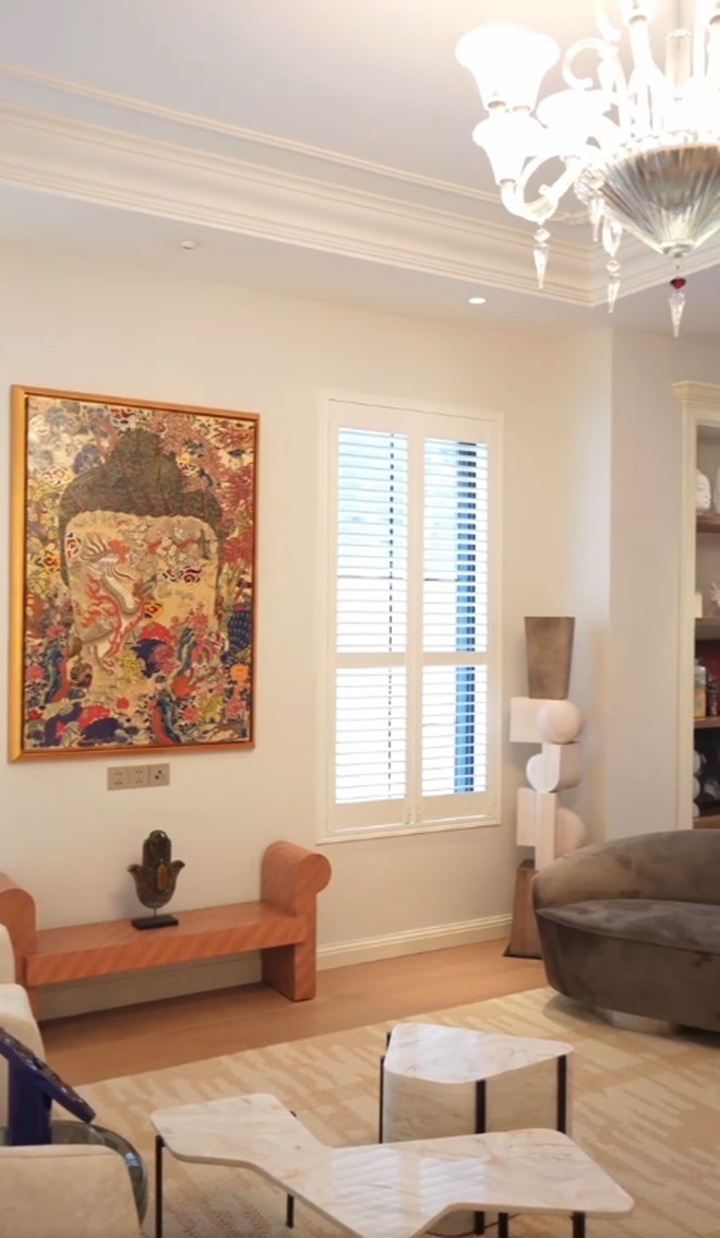 Cơ ngơi Diễm My 9X được bố mẹ chồng tặng làm của hồi môn: Tỏa mùi tiền, có cả hầm chứa rượu vang-2