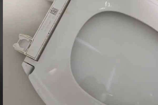 4 sai lầm khi dùng giấy bạc dễ gây cháy nổ và tổn hại não bộ-4