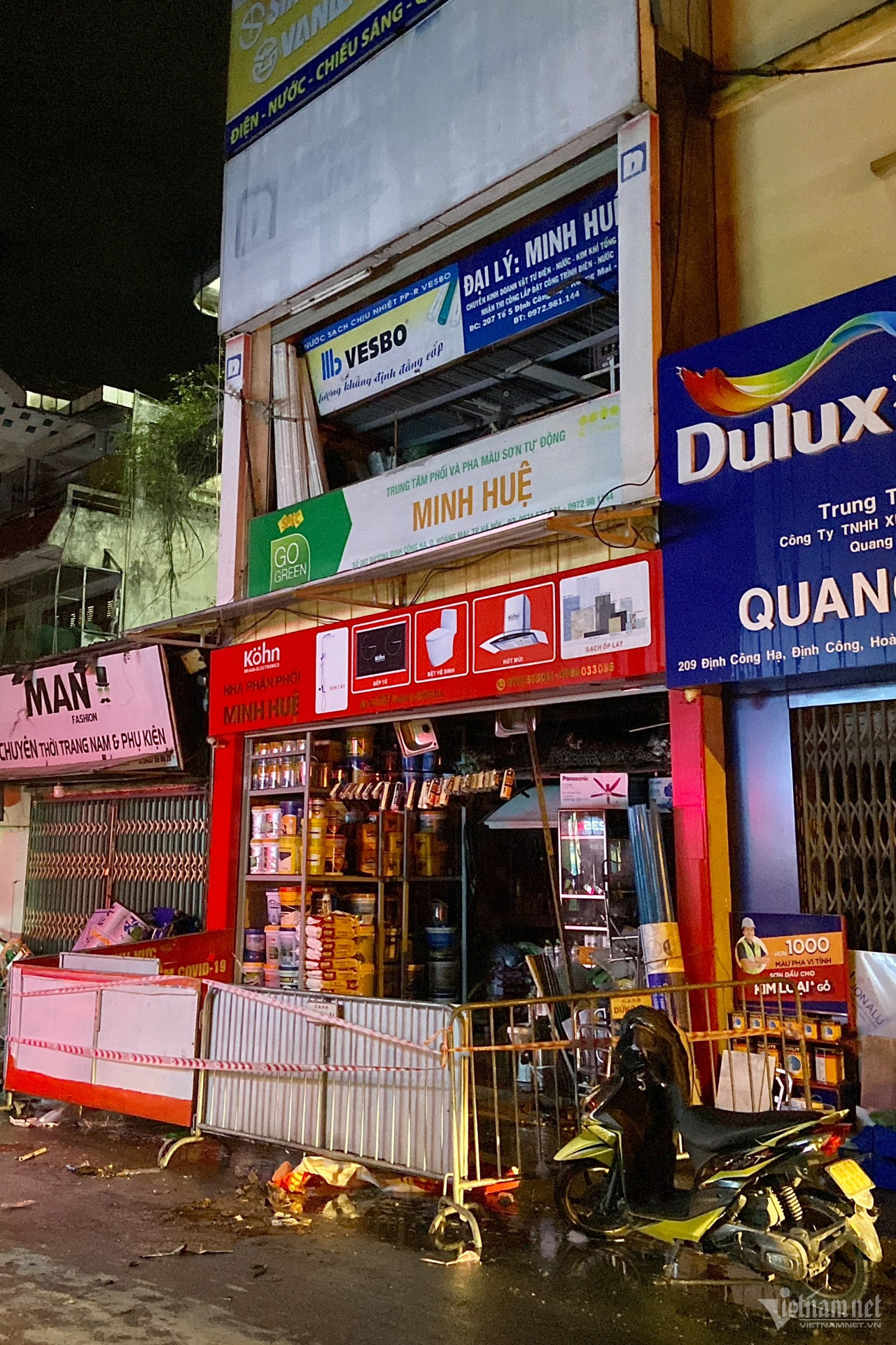 Hiện trường vụ cháy khiến 4 người tử vong tại Định Công Hạ-11