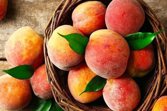 Đi chợ mua đào nên chọn quả tròn hay quả nhọn? Việc tưởng đơn giản nhưng bấy lâu nhiều người hiểu sai