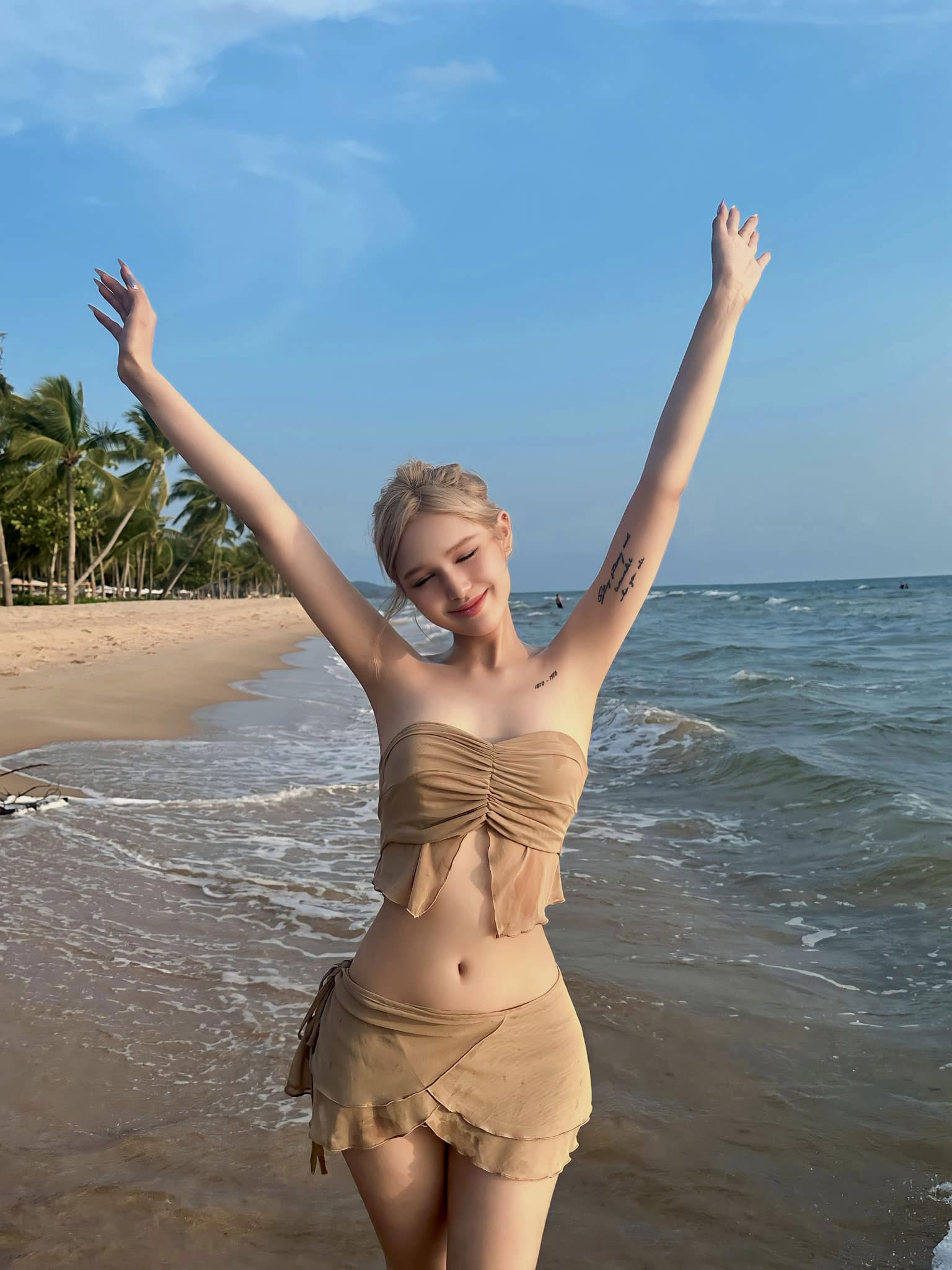 Hậu ly hôn streamer giàu nhất Việt Nam, fan soi lại loạt hình ảnh bỏng mắt của Xoài Non-5