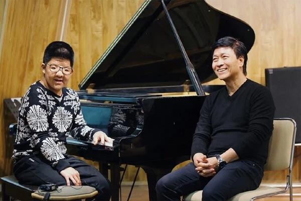 Cuộc sống về hưu của Quốc Tuấn: Mối quan tâm lớn nhất là con trai 22 tuổi-3