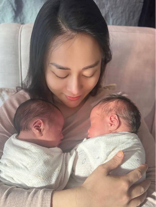 Cặp song sinh vừa đầy tháng, Phương Oanh đã giảm gần 20kg, da dẻ căng mịn như thời còn son-3
