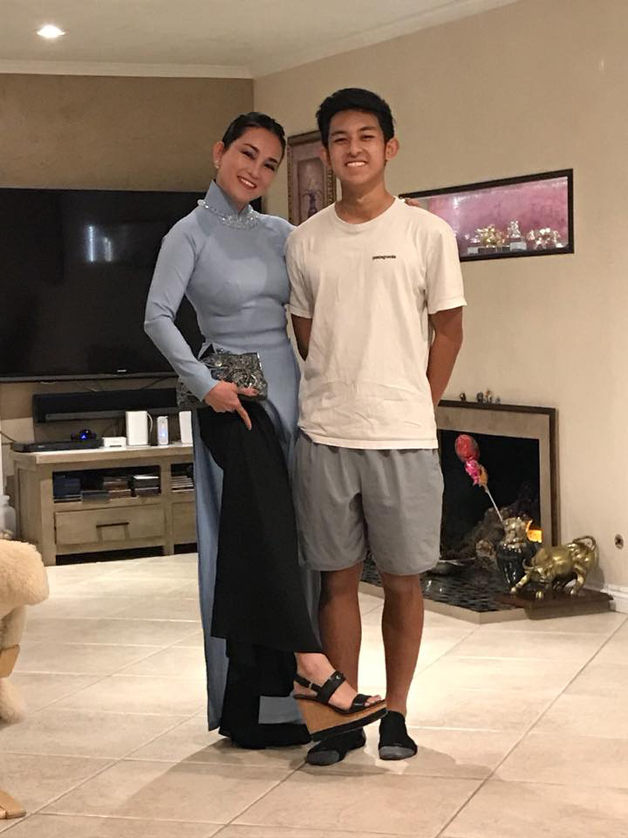 Nữ ca sĩ Việt tuổi 50 viên mãn bên chồng con trong biệt thự hơn 70 tỷ đồng ở Mỹ-4