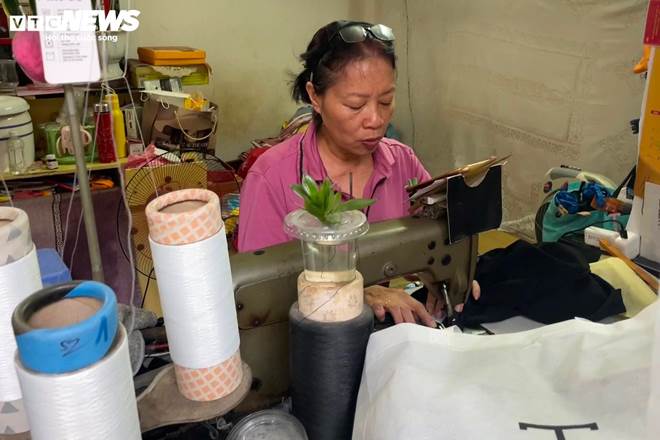 Ma trận chuồng cọp san sát ở Hà Nội: Những khung sắt nhốt người trong hỏa hoạn-11