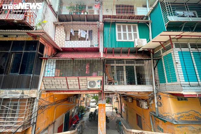 Ma trận chuồng cọp san sát ở Hà Nội: Những khung sắt nhốt người trong hỏa hoạn-16