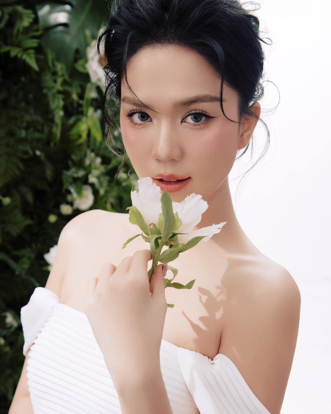 Ngọc Trinh đang yêu?-9