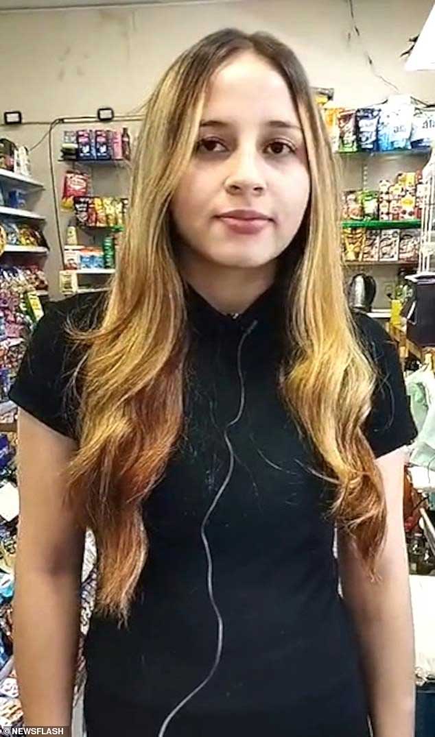 Định cướp của cô gái trên phố, 2 kẻ bất lương gặp ngay quả báo: Video hiện trường gay cấn như phim-3