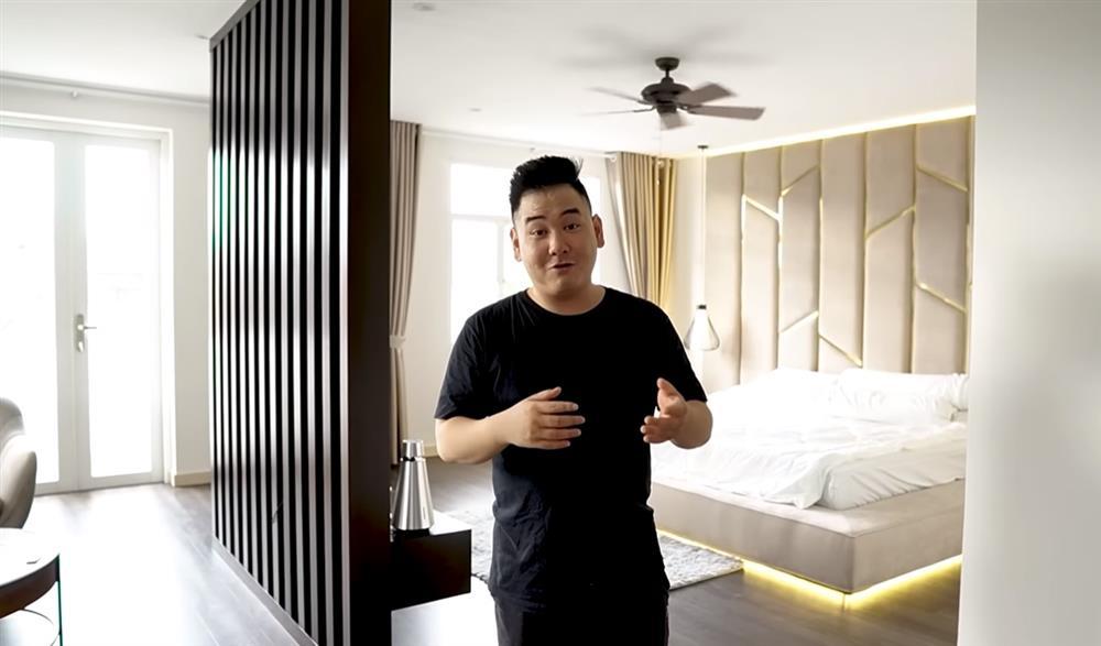 Công khai ly hôn streamer giàu nhất Việt Nam, dời biệt thự bạc tỷ Xoài Non hiện sống ra sao?-14