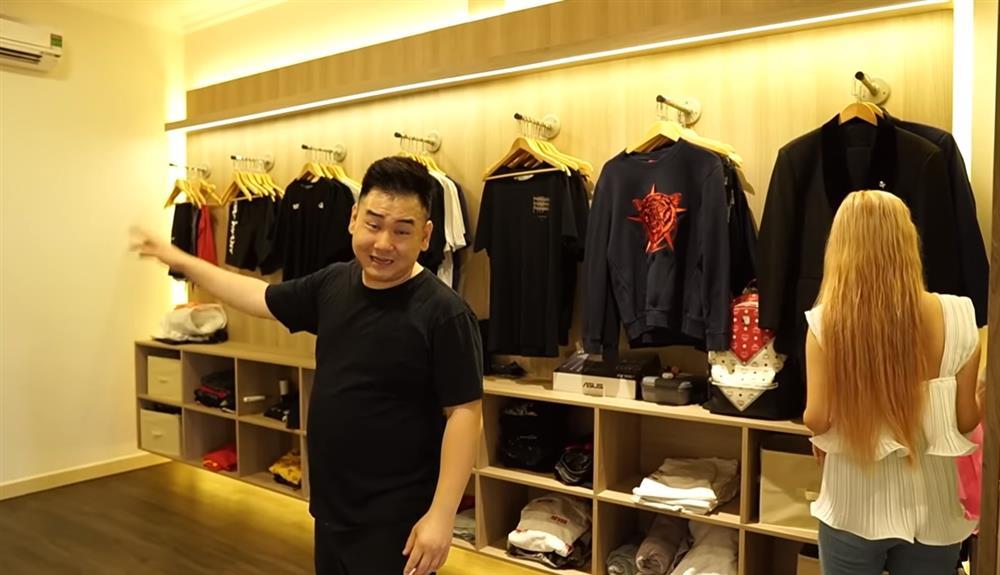 Công khai ly hôn streamer giàu nhất Việt Nam, dời biệt thự bạc tỷ Xoài Non hiện sống ra sao?-17