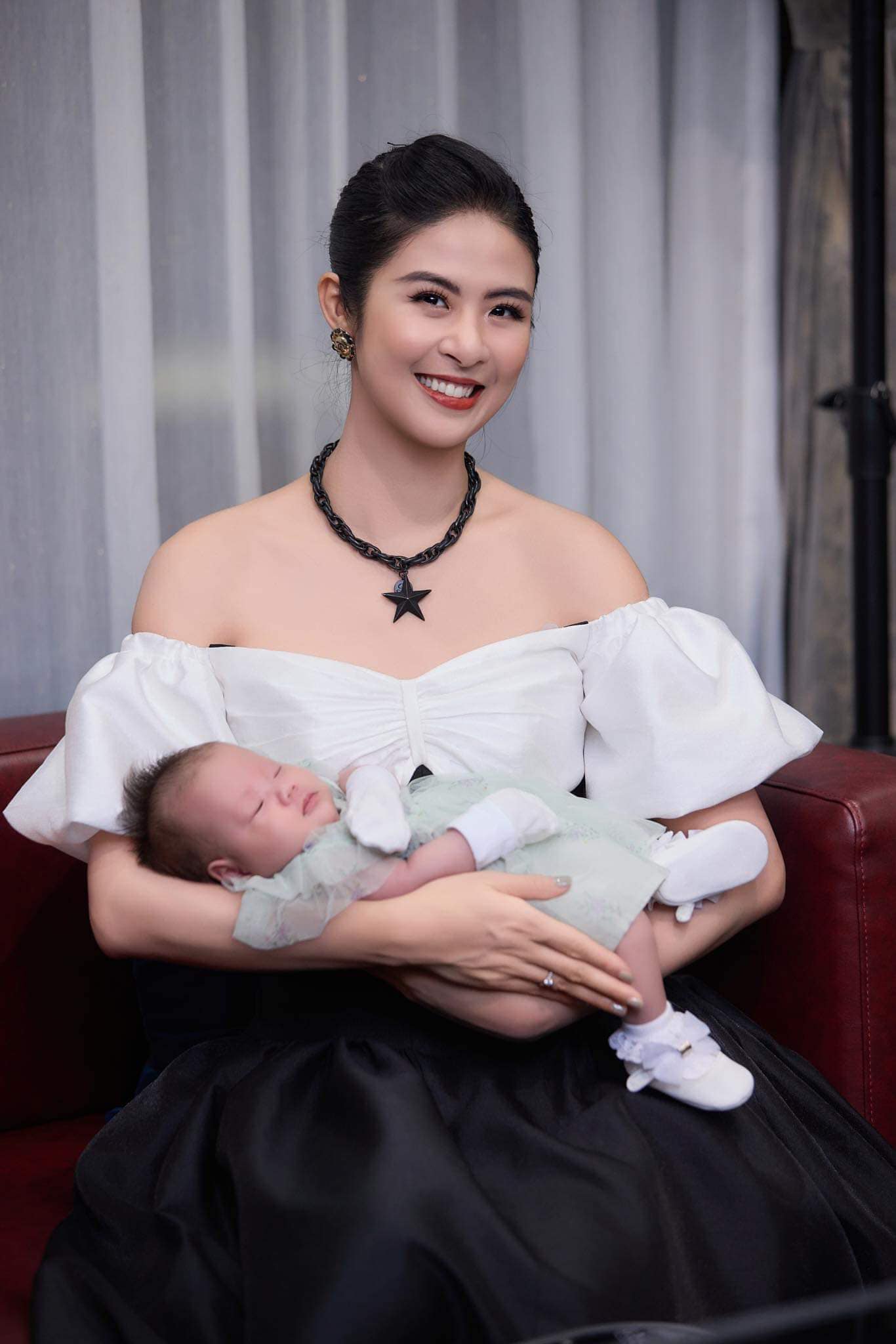 Ngọc Hân hé lộ chi tiết đáng yêu của cặp song sinh nhà Phương Oanh - Shark Bình-3