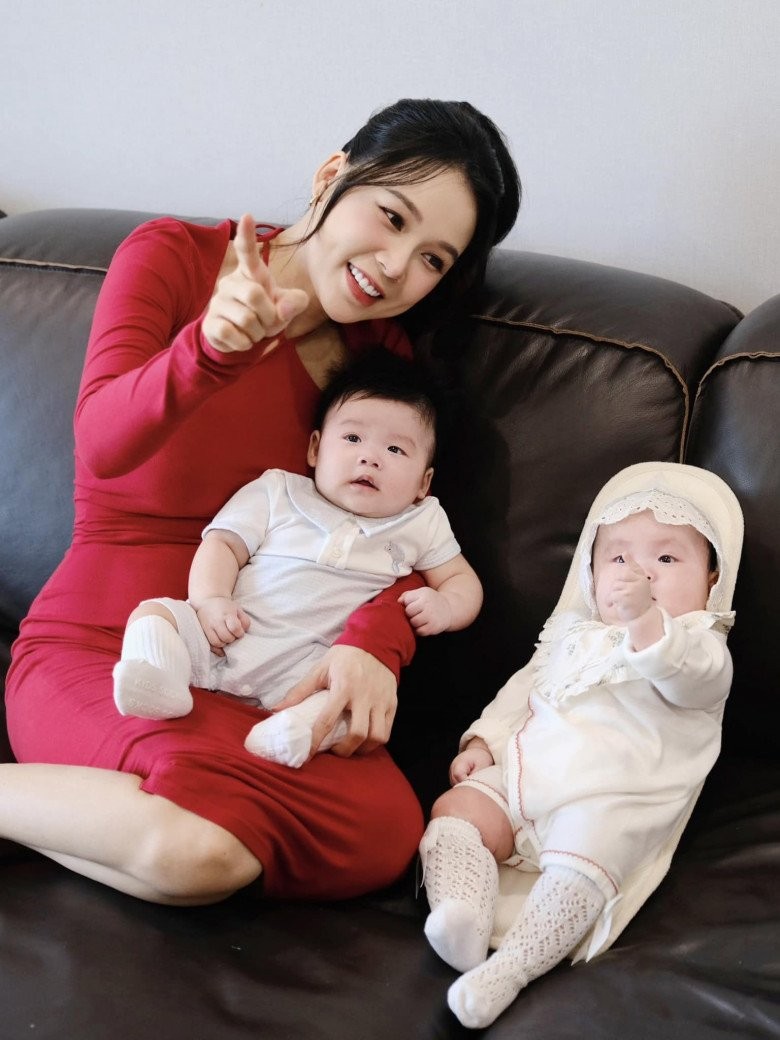 Sao Việt mới sinh bị trầm cảm: Nhã Phương bắt Trường Giang để lại tài sản, Sam được chồng Hàn quan tâm vẫn khóc-5