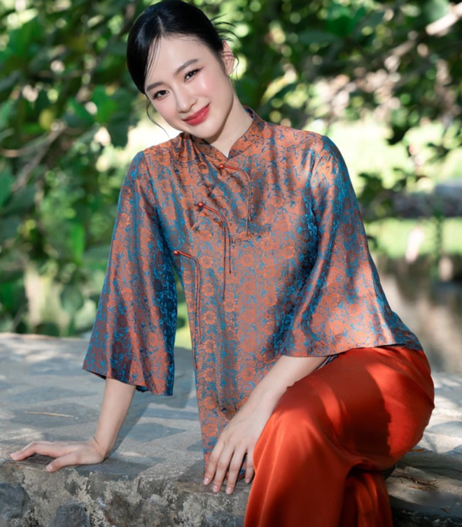 Em gái Angela Phương Trinh bị tấn công-4