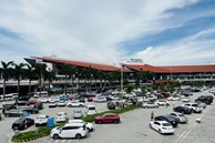 Nữ hành khách hoảng loạn vì rơi nửa tỷ đồng ở sân bay Nội Bài