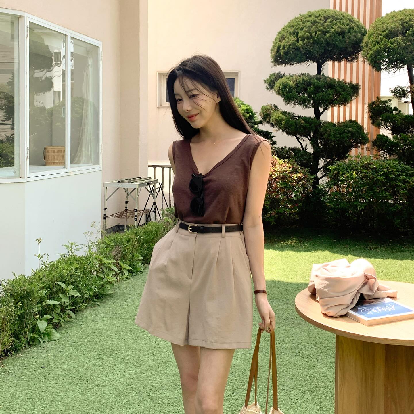 5 mẫu quần short giúp chân thon thả hơn, phù hợp để diện xuống phố lẫn đi du lịch-9