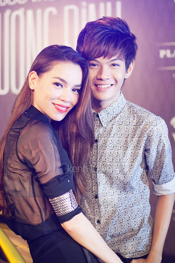 Chàng trai The Voice ngày nào lần đầu khoe... đôi gò bồng đảo mới nâng cấp, sống trong căn nhà ấn tượng-1