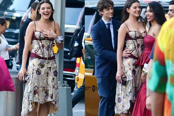 Suri Cruise khóc nức nở trên đường phố-7