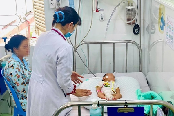Thông tin mới nhất vụ bé gái 4 tuổi ở Đồng Nai tử vong do bệnh ho gà-2