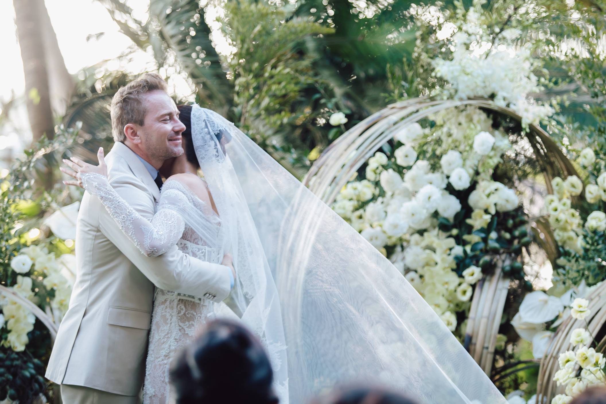 Khoảnh khắc xúc động của Minh Tú và người thân trước lễ cưới-8