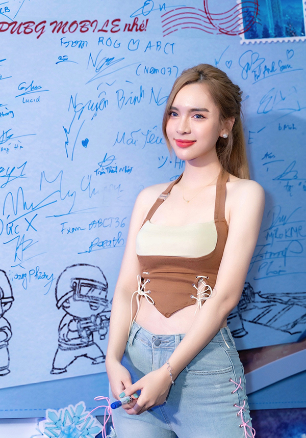 Sắc vóc đời thực của MC Euro Tú Anh-4