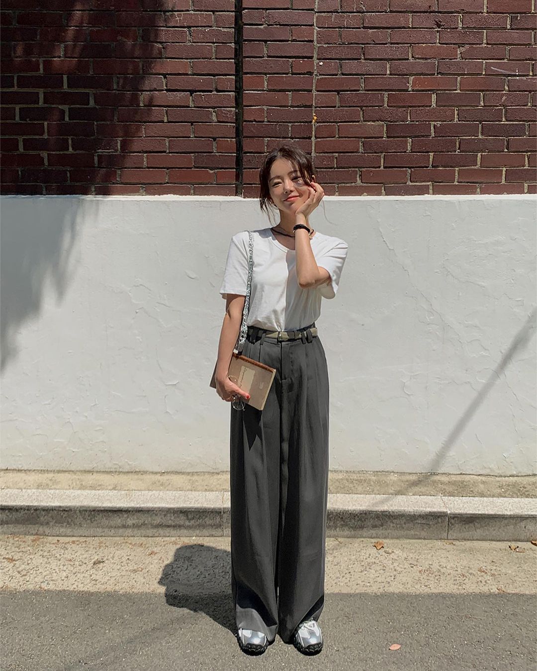 Nàng đùi to nên kết thân với 4 kiểu quần này để tôn dáng, che khuyết điểm hiệu quả-3