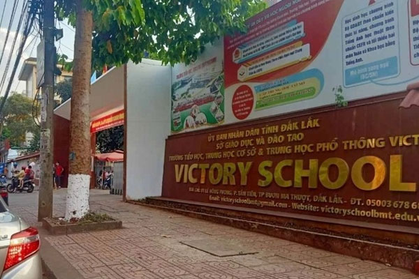 Thủ khoa thi lớp 10 Nam Định từ chối trường chuyên vì gia đình khó khăn-6