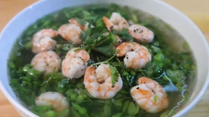 Cách nấu canh hoa thiên lý với tôm đơn giản-1