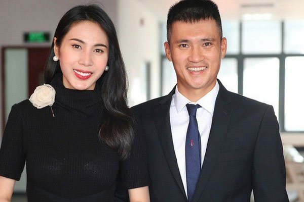 Hôn nhân 10 năm của Thủy Tiên - Công Vinh: Từng xin giấy bút viết đơn ly hôn và cái kết bất ngờ từ người trong cuộc-5