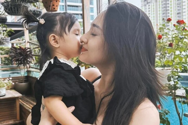 Hé lộ hình ảnh Bảo Anh lúc mang thai-3