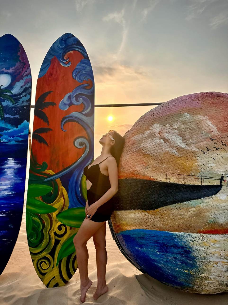 3 thế hệ nhà Thúy Hằng - Thúy Hạnh diện bikini, fan trầm trồ sắc vóc tuổi 70 của mẹ cựu người mẫu-6