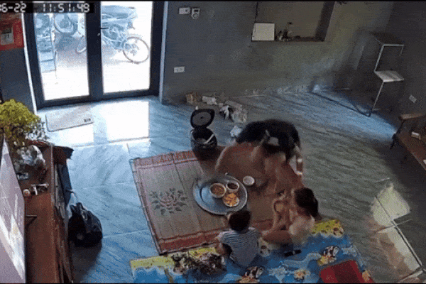 Thăm bố mẹ ở Nam Định, con gái bàng hoàng thấy cả hai tử vong trong nhà-2