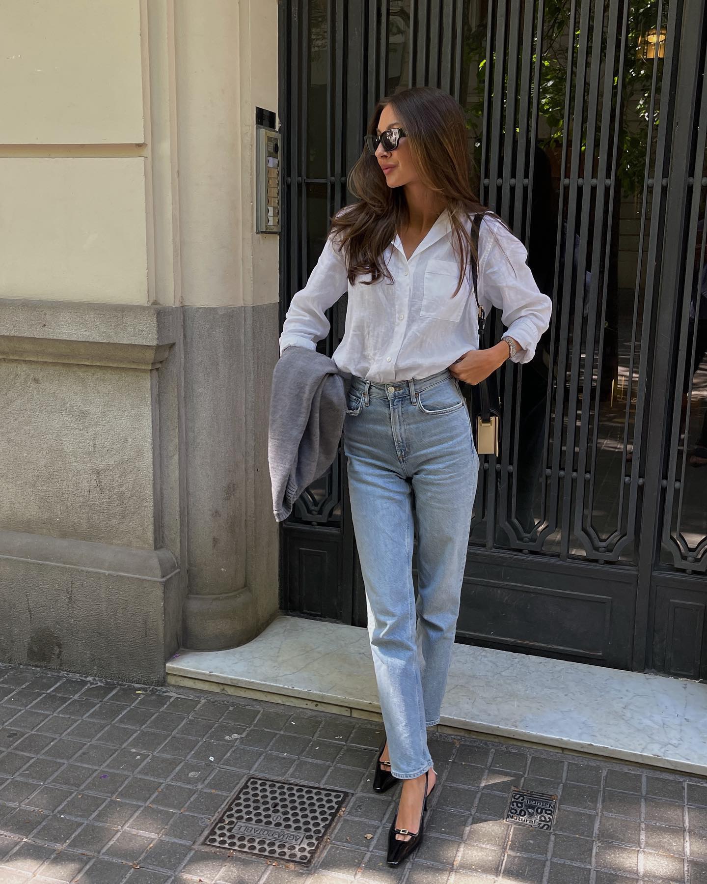 10 cách diện quần ống đứng theo style tối giản mà vẫn trẻ trung, sang xịn mịn-6