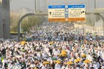 Đi bộ nhiều giờ dưới nắng gắt ở Ảrập Xêút, hơn 1.000 người hành hương tử vong