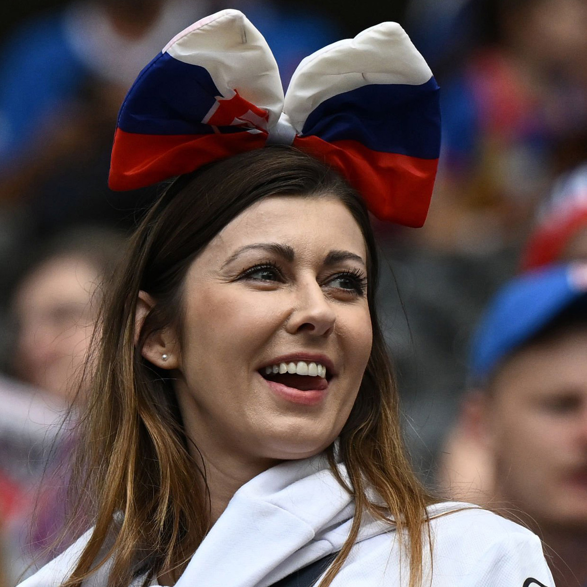 Vẻ đẹp đốt cháy khán đài EURO 2024-12