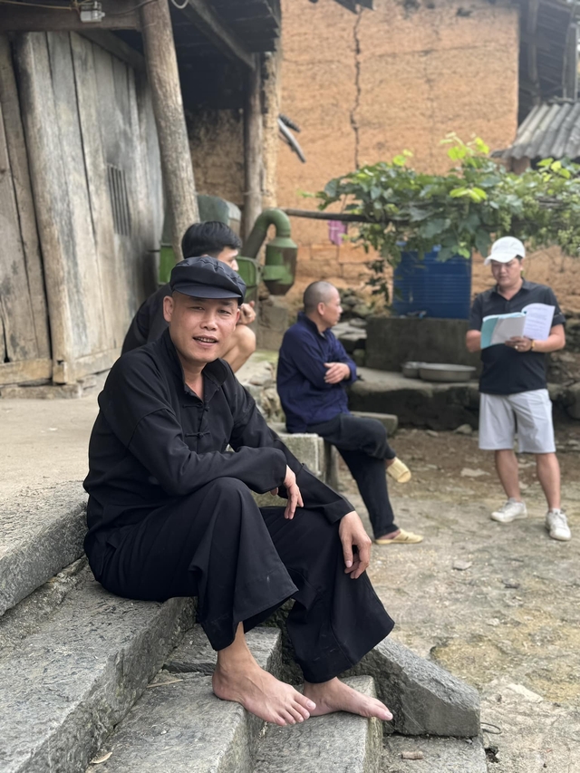 Hiệp Gà lên chức ông ngoại-3