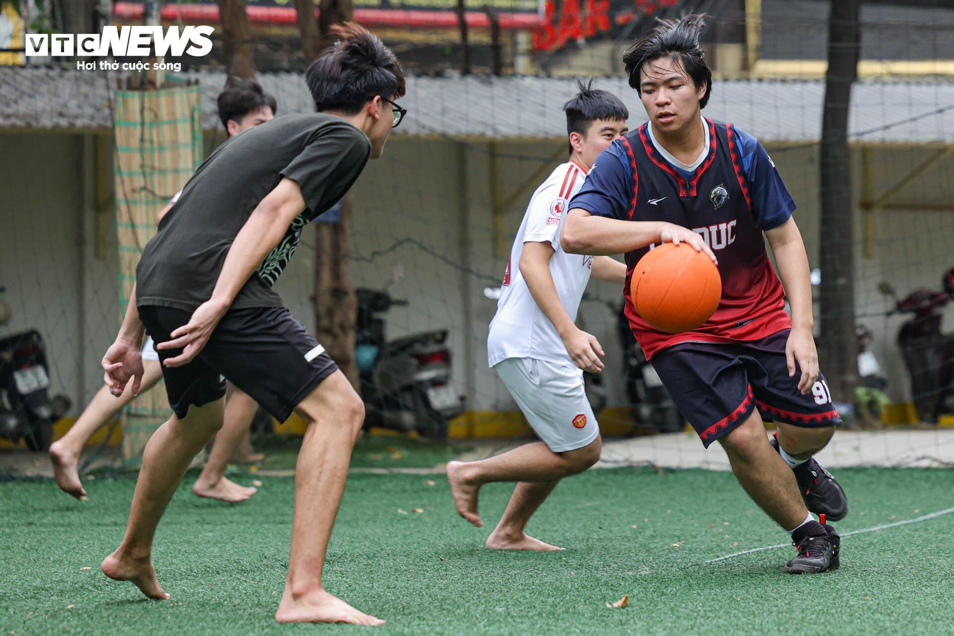 Sĩ tử ăn ngủ tại trường, tận dụng từng giây từng phút ôn thi tốt nghiệp THPT-8